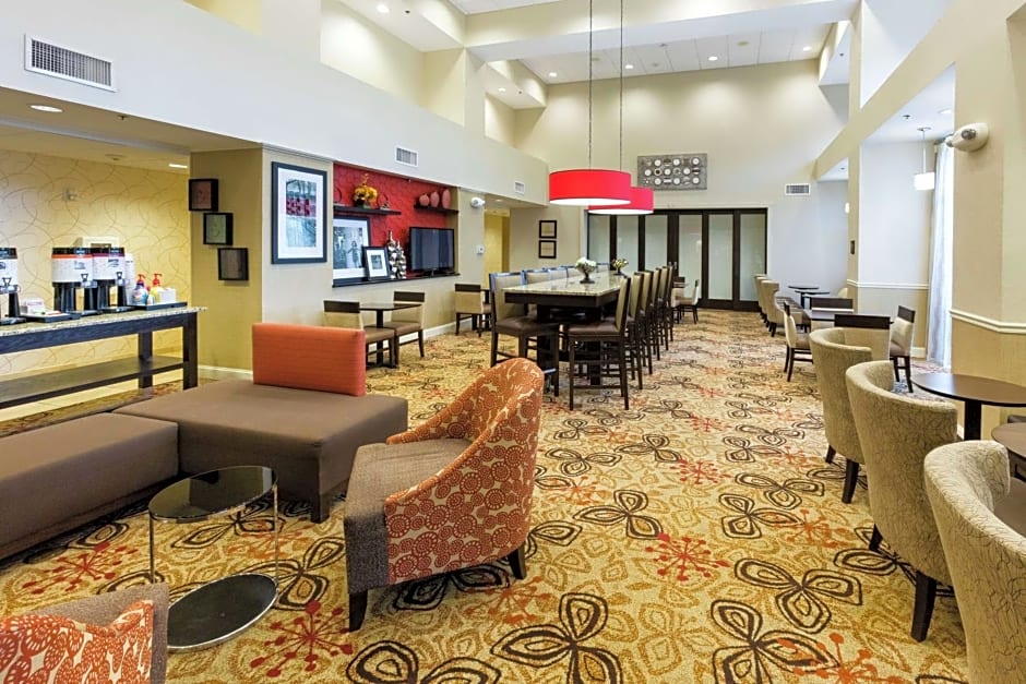 Hampton Inn By Hilton & Suites Jacksonville-Airport