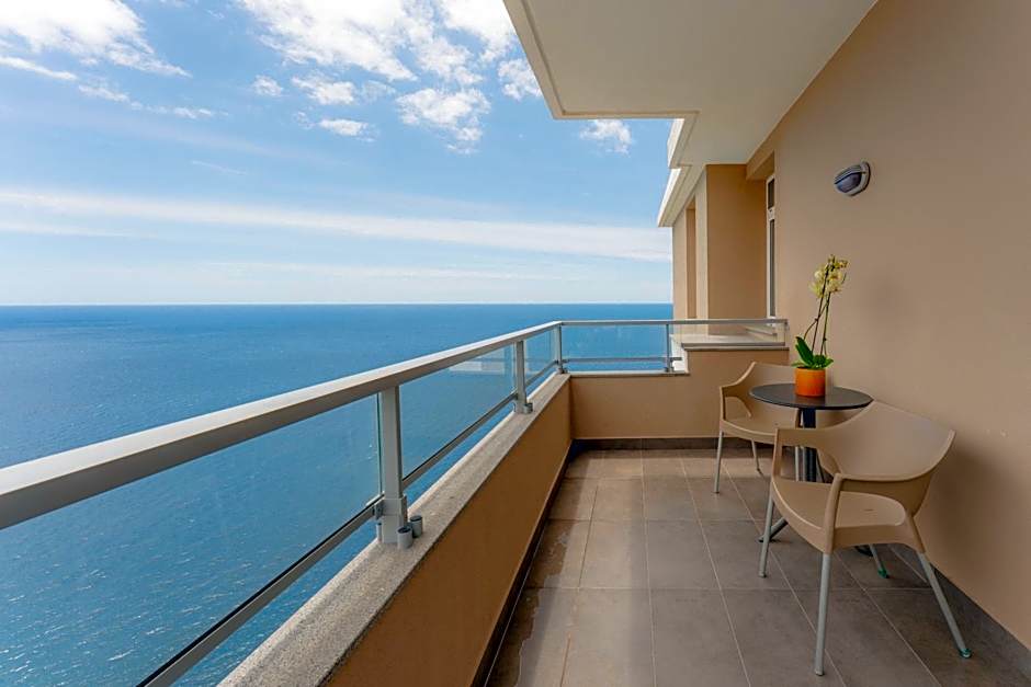 Duas Torres Hotel