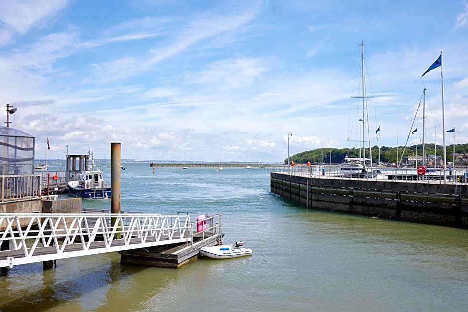 Fountain Inn by Greene King Inns