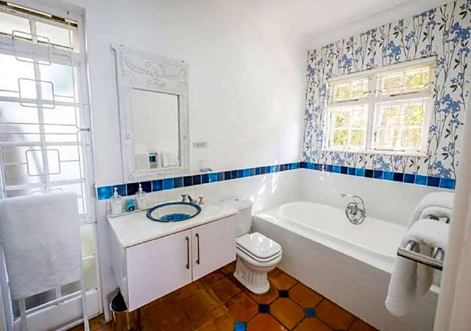 Admiralty Beach House