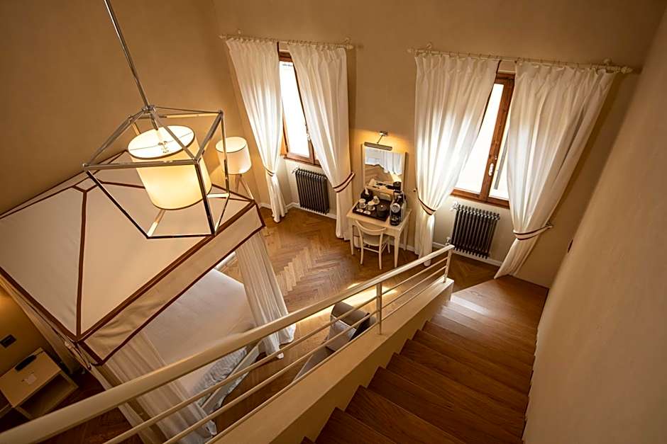 Photo 1 of 5 of Junior Suite