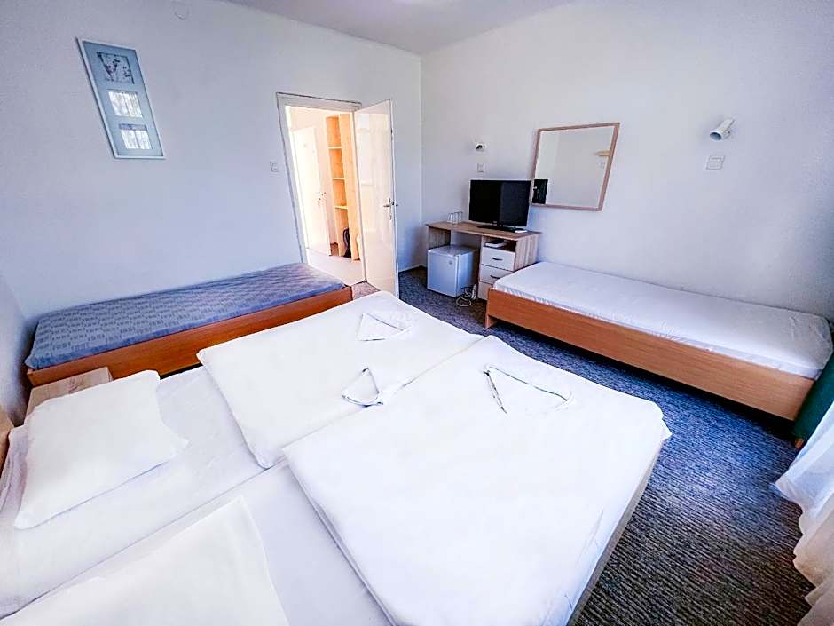 CE Napfény Hotel