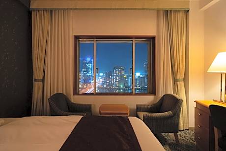 Deluxe Twin Room with Extrabed and River View - Non-Smoking