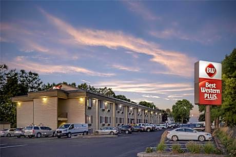 Best Western Plus Prairie Inn