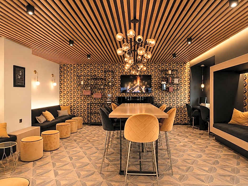 Logis Hotel Center