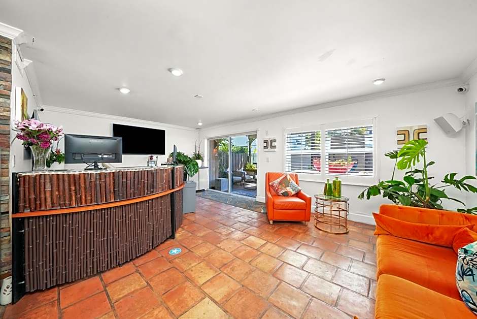 Hollywood Beach Suites and Hotel