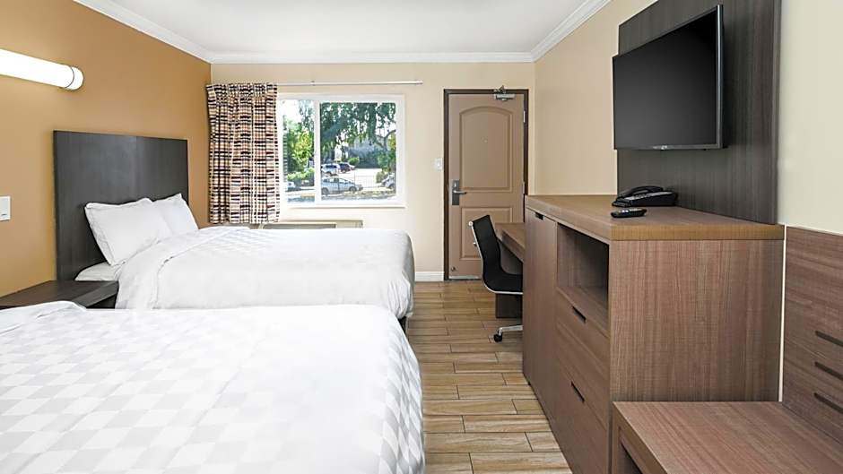 Sea Rock Inn - Long Beach