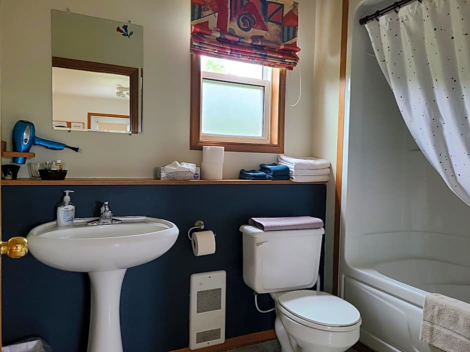 Lonely Rock Seaside Bungalows