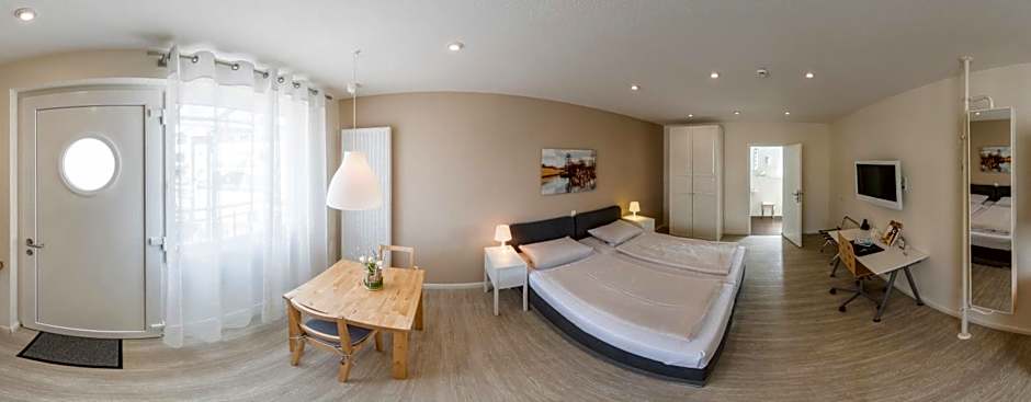 Schäfers Hotel, Self-Check-in, Cafe und Bäcker am Hotel