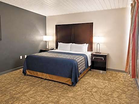 King Room - Non-Smoking
