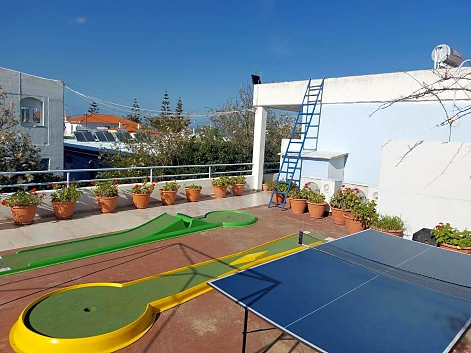 Seafront Studios and Apartments