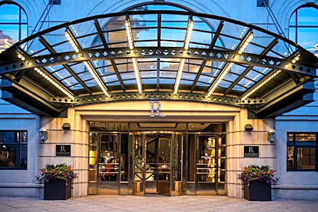 Renaissance by Marriott Philadelphia Downtown Hotel