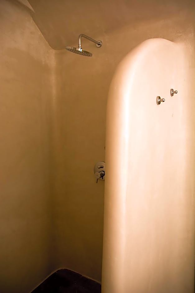 Amphitrite Suites Santorini