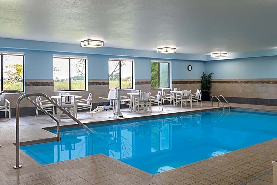 Holiday Inn Express Sheboygan-Kohler / I-43 By IHG