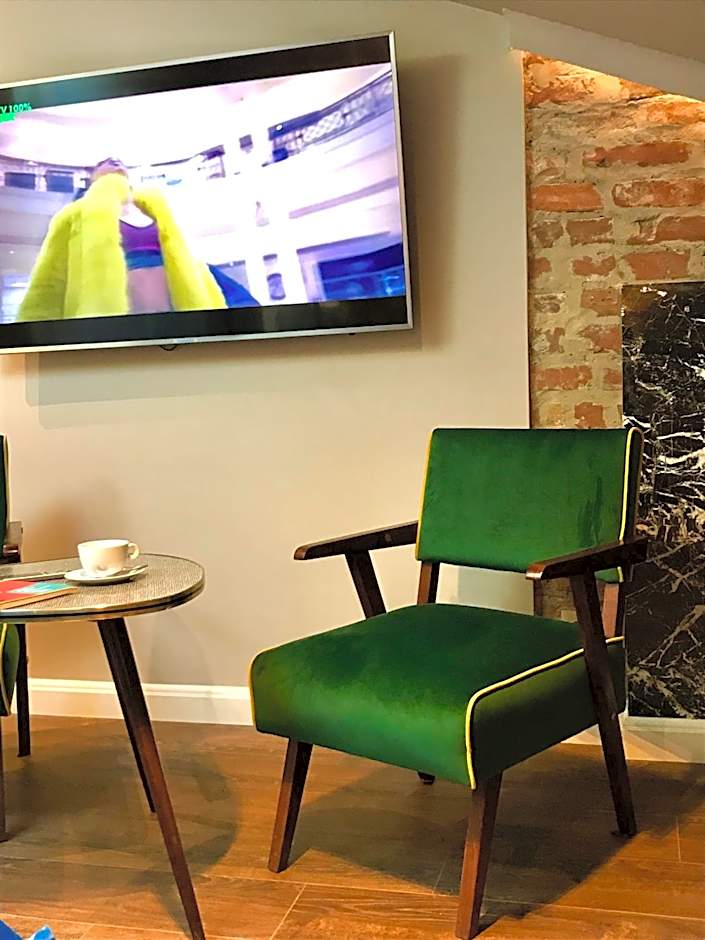 SLEEPWELL NOWY ŚWIAT - entrance from Ordynacka 14St, through the courtyard