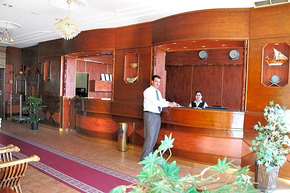 Arinza Tower Quality Suites