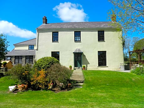 Cilwen Country House Bed and Breakfast