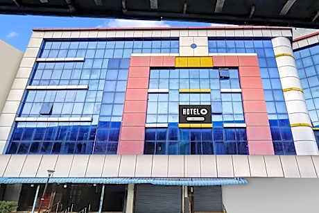 Super Hotel O Padmavathi Puram Near Railway Station