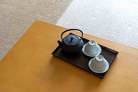 Deluxe Twin Room with Tatami Area and Open-Air Bath - Ocean View