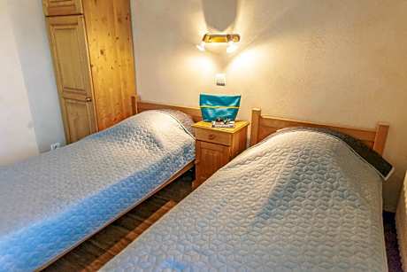 Apartment (8 Adults)