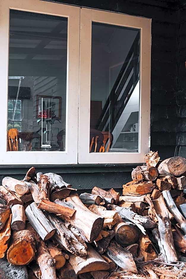 Crackenback Farm Guesthouse