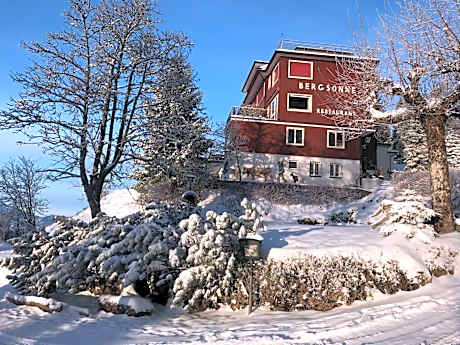 Standard Room with Forest View