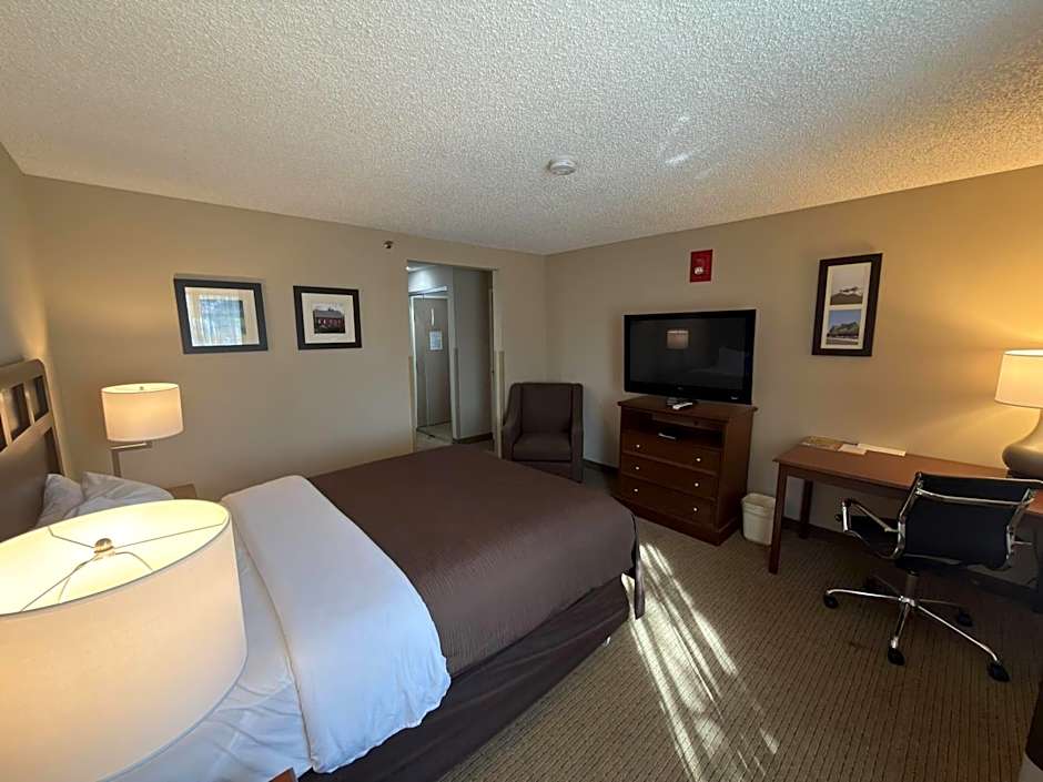 Wingate by Wyndham Utica