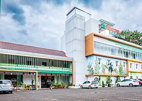 Three Eight Front One Boutique Batu Malang