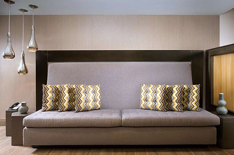 Holiday Inn Express Boston North-Woburn By IHG