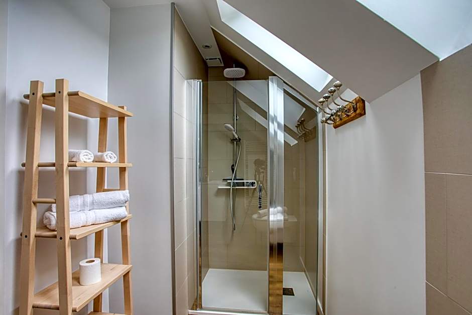 O'Myosotis - 400m Centre Historique - Parking Gratuit - Piscine et Jardin