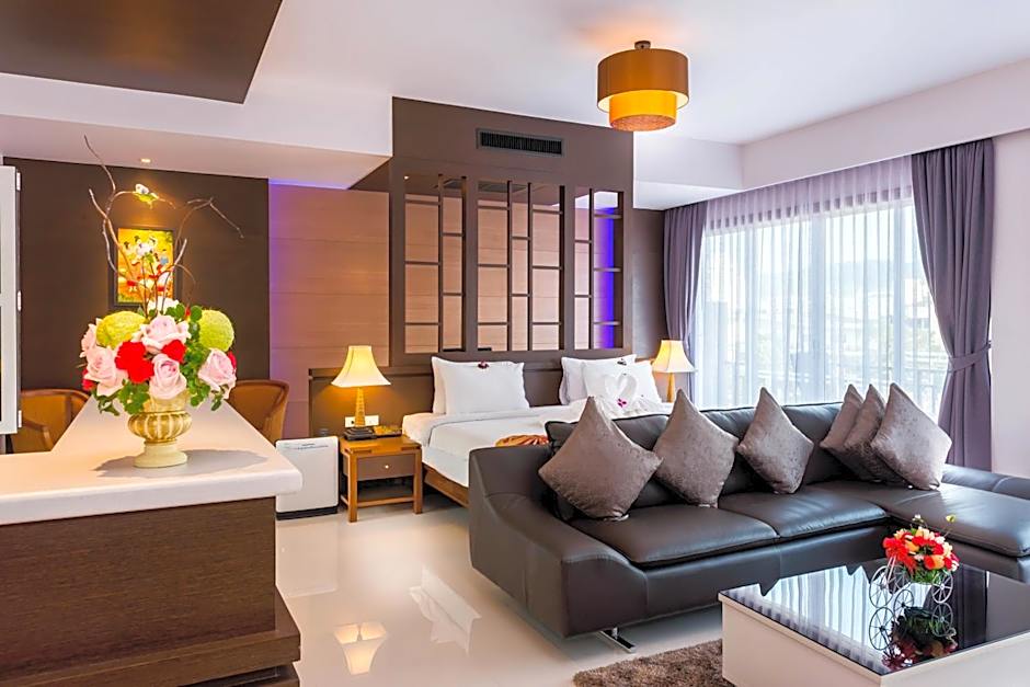 Photo 1 of 10 of Grand Suite