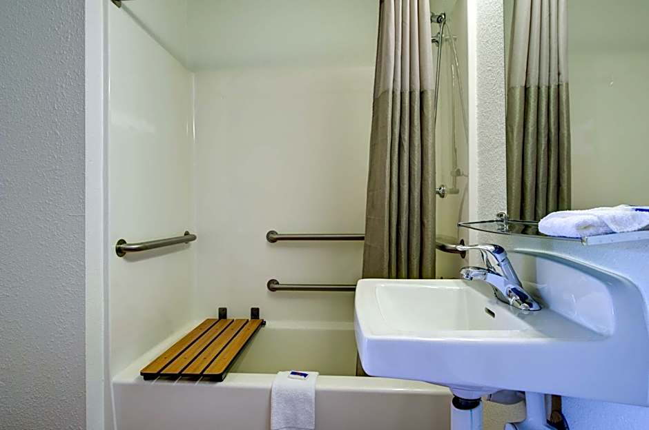 Motel 6-Seattle, WA - Airport