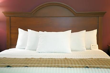 Deluxe Suite with Spa Bath