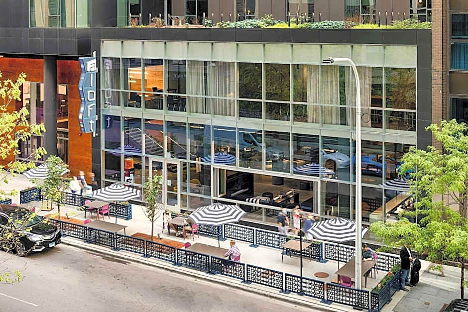 Aloft Chicago Mag Mile