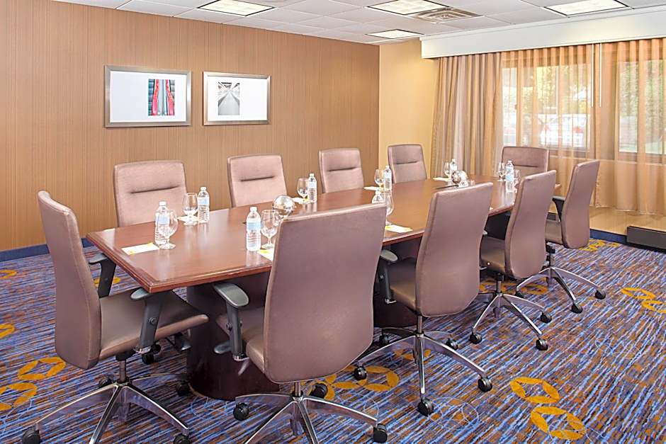 Courtyard by Marriott Montvale