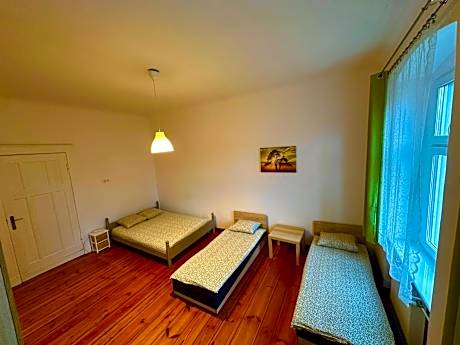 Economy Triple Room with Shared Bathroom