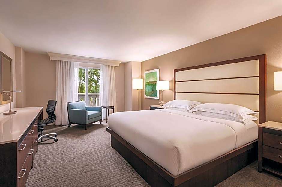 Hilton Naples