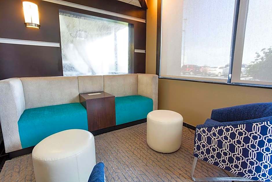 DRURY INN & SUITES KANSAS CITY AIRPORT