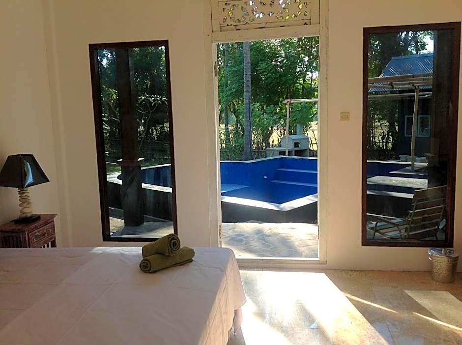 Elephant House and Bungalows Gili Air