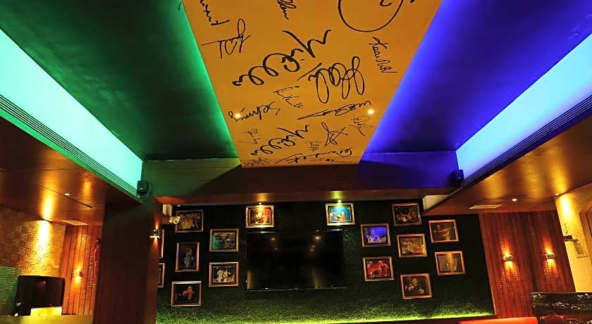 Hotel Alka Residency