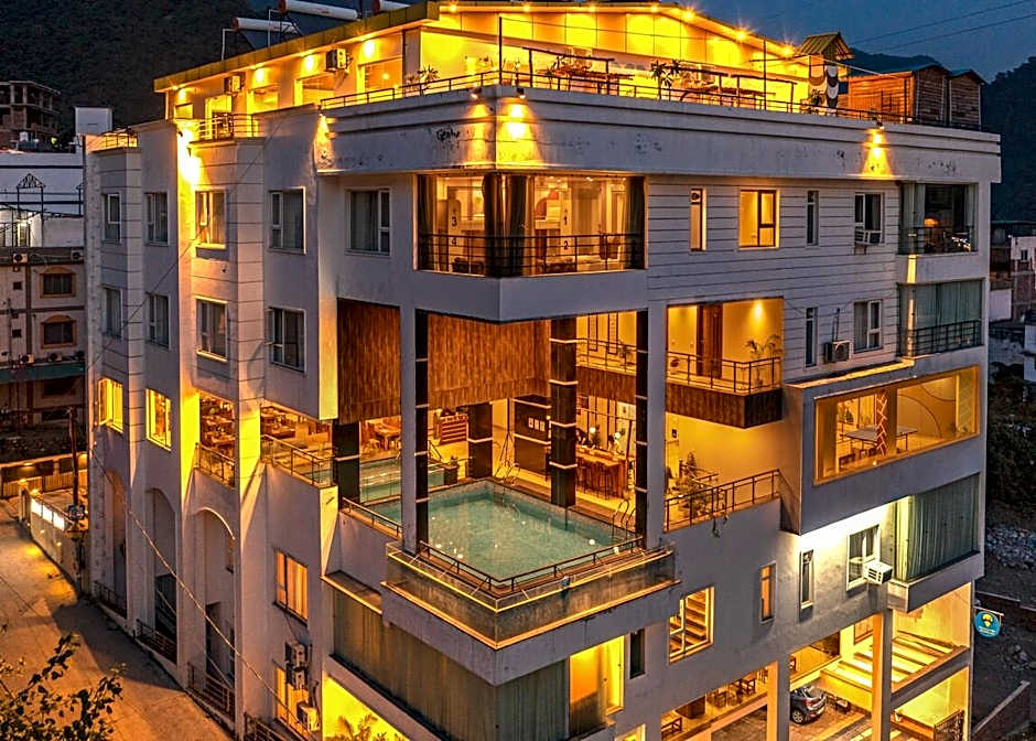 Moustache Rishikesh Luxuria