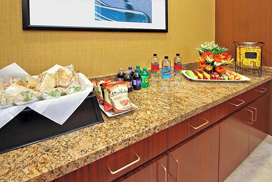 Courtyard by Marriott Oakland Downtown