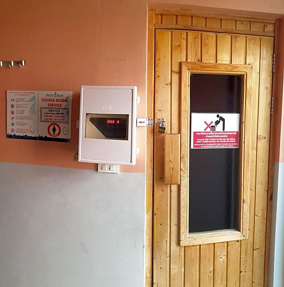 Seven Seas Pattaya by nty