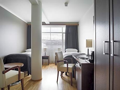 Superior Twin Room (2 Twin Beds)