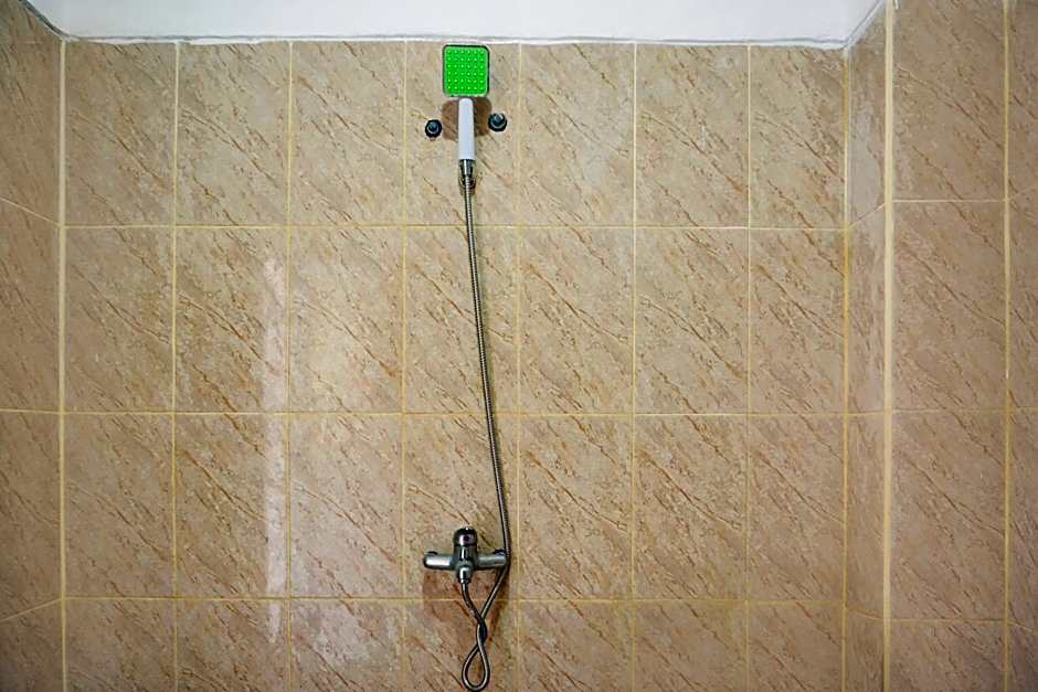 Hotel O Teluk Betung Near Water Park Lembah Hijau Formerly Kanajiwa Guesthouse 2