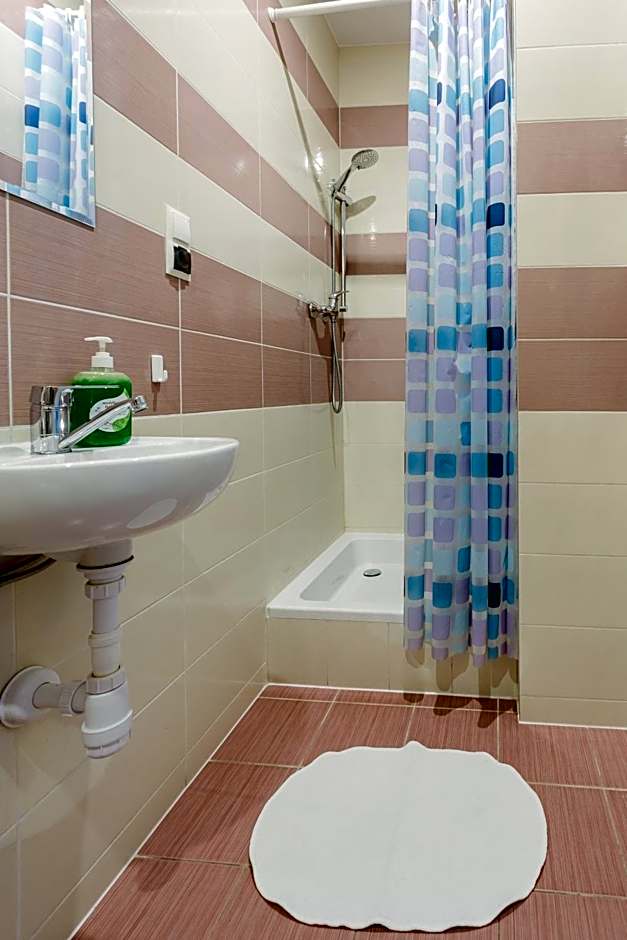 Hostel Tara