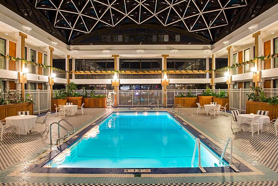 Holiday Inn Hotel And Suites Pittsfield-Berkshires By IHG