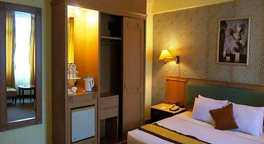 Hotel Ratu Mayang Garden