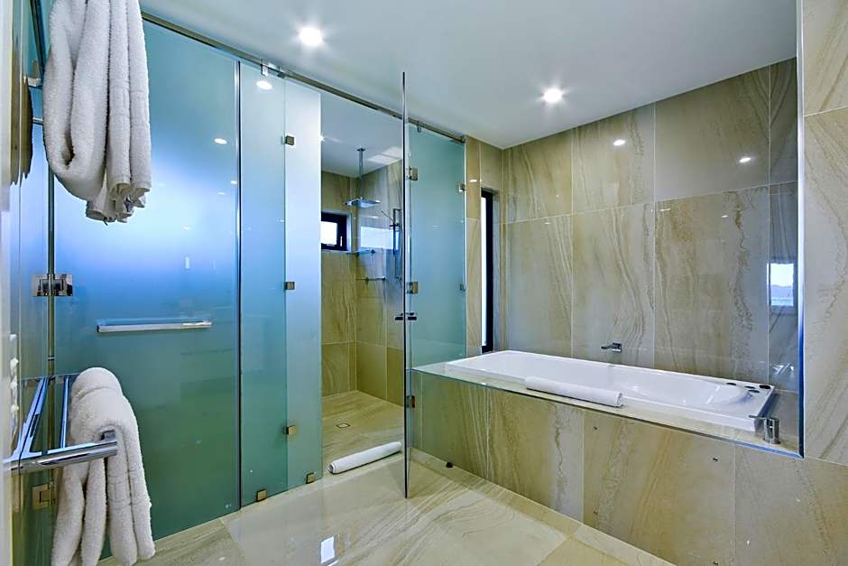 Hamilton Island Holiday Homes