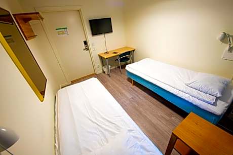 Standard Single Room with Shared Bathroom